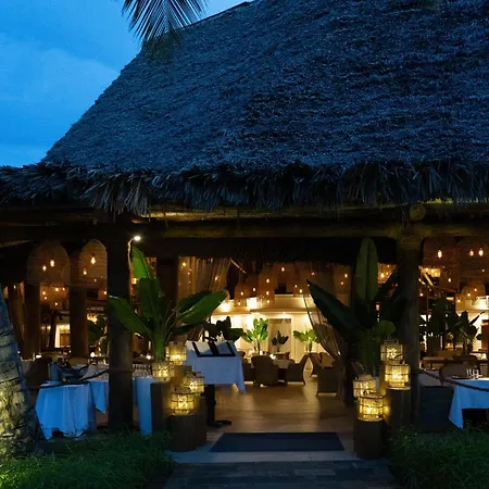 Breezes Beach Club&Spa-2