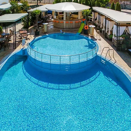 Avenue Deluxe Hotel-2