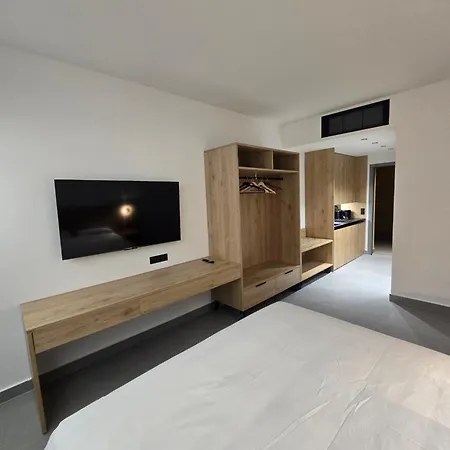 Tondoris Apartments-2