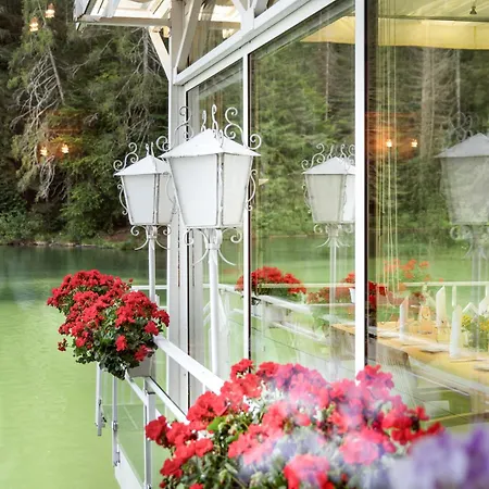 Parkhotel Tristachersee-3