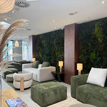Hotel Junior By Oasigroup Hotels-2