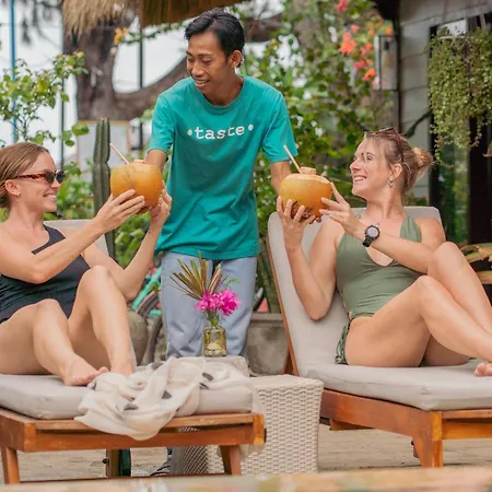 Bale Sampan Boutique Bungalows-3