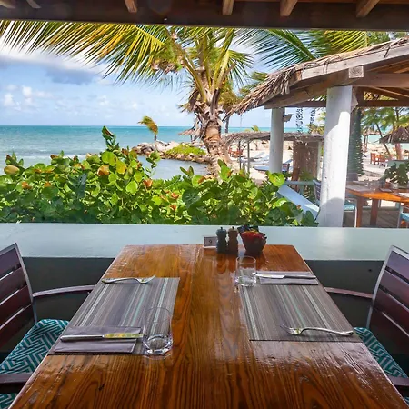Ocean Point Beach Resort & Spa Adults Only-2