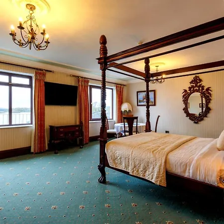 Lakeside Manor Hotel-3