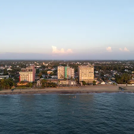 Earl'S Regent Negombo "Golden Shore At Your Door - Find Your Dream Stay"-3