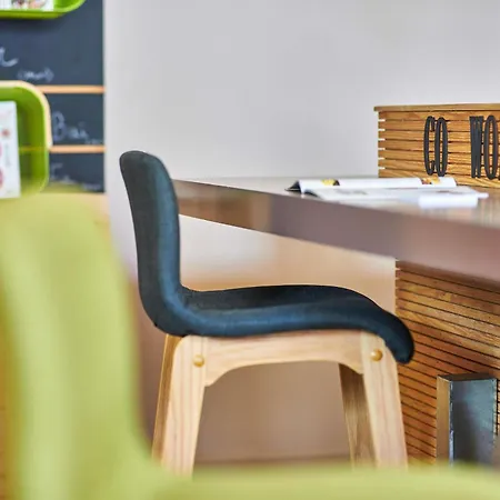 Ibis Styles Bayonne-2