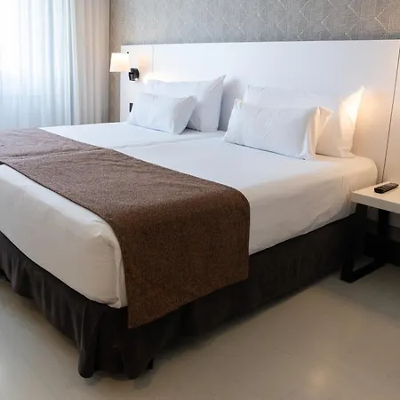 Hotel Ilunion Bilbao-2