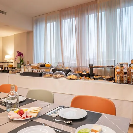 Best Western Cavalieri Della Corona-2