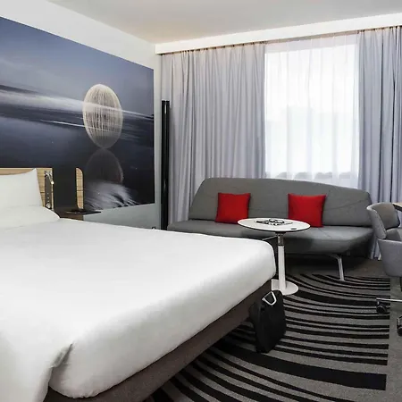 Novotel Limoges Le Lac-3