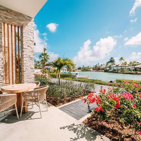 Van Der Valk Plaza Resort Bonaire-3
