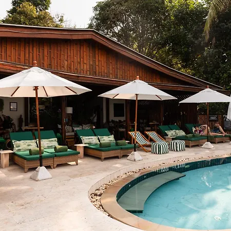 Beyond The Blue Horizon Boutique Bungalows-2