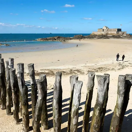 Ibis Budget Saint Malo Centre-3
