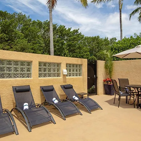 Best Western Plus Miami Executive Airport Hotel And Suites-3