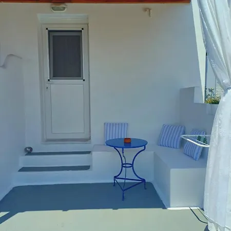 Georgia Rooms Milos-2