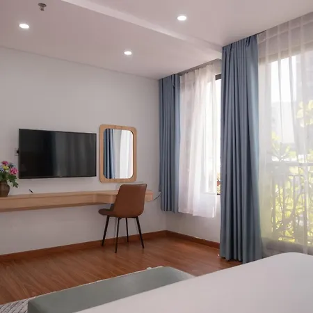 Hummer Hotel & Apartment Da Nang Beach-2