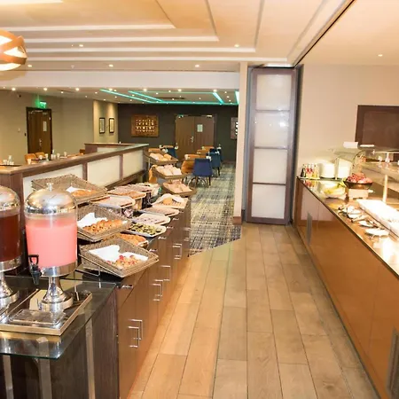Crowne Plaza London - Gatwick Airport By Ihg-2