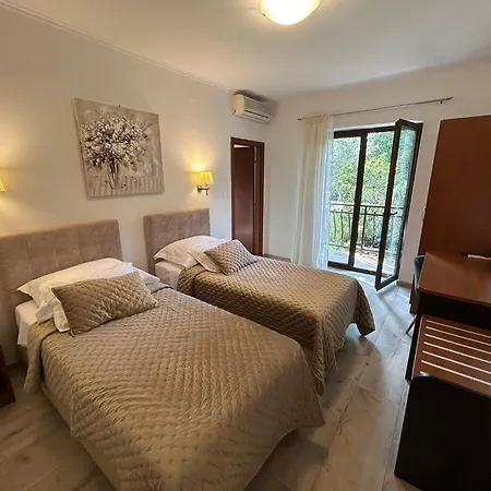 Hotel Vila Tina-2