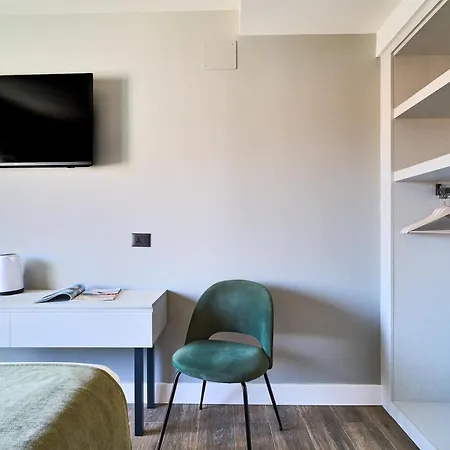 Hostal Sol Y Miel-3