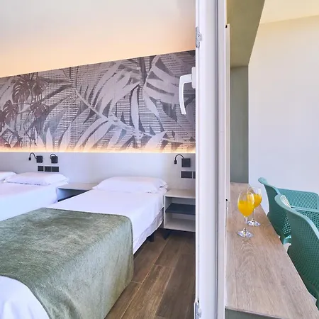 Hostal Sol y Miel-2