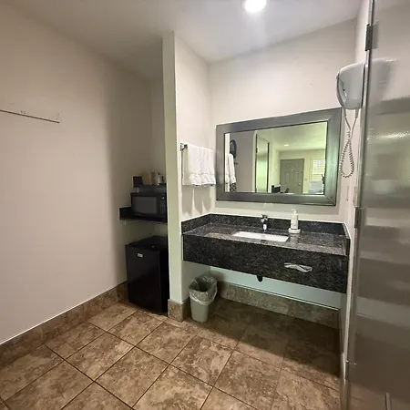 Baymont By Wyndham Manteca-3
