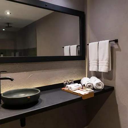 The Art Hotel El Poblado Medellín By Key 33-3
