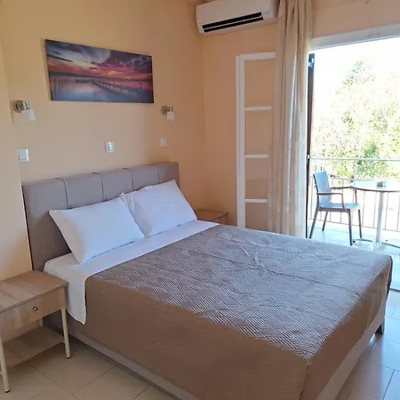 River Studios & Apartments-3