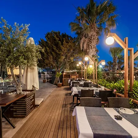 Costa Bitezhan Beach Hotel-3