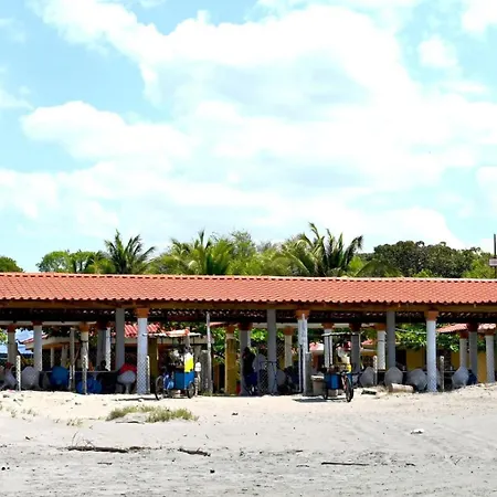 Tropiclub Playa El Cuco-2