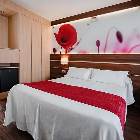 KAKTUS Hotel Volga - Adults Recommended-2