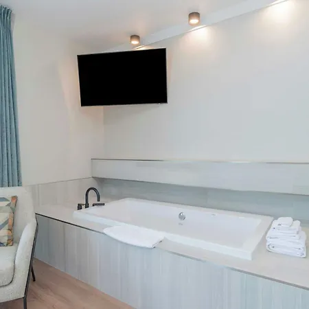 Sandman Suites Vancouver On Davie-3