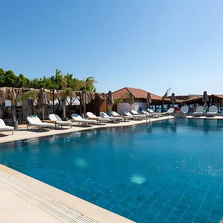 Aquarius Beach Hotel-2
