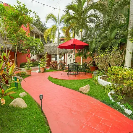 Hotel y Suites Los Encantos-3