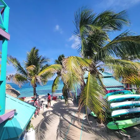 King Lewey'S Island Resort-2