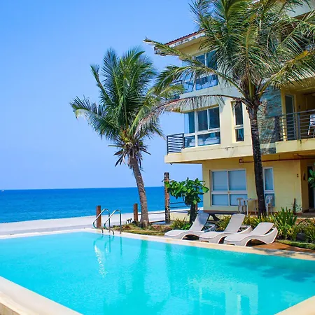 Brisa Marina Beach Resort Powered By Cocotel-2