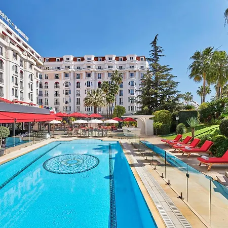 Hôtel Barrière Le Majestic Cannes-3