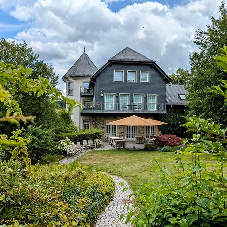 Hotel Hofgut Georgenthal-2