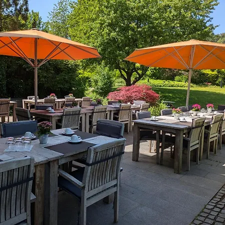 Hotel Hofgut Georgenthal-2