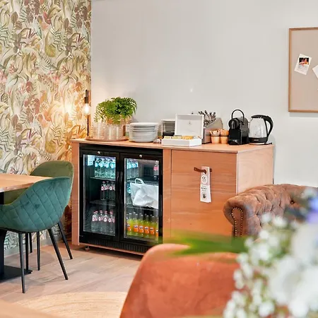 Guesthouse Ouddorp Connection-3