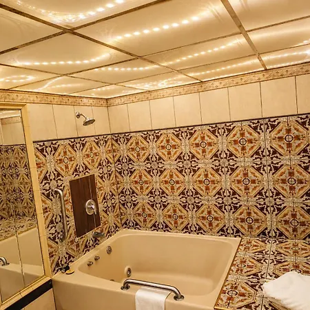 Chateau Royale Inn-3