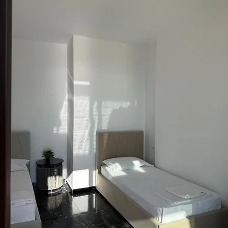 Maxi Room-3