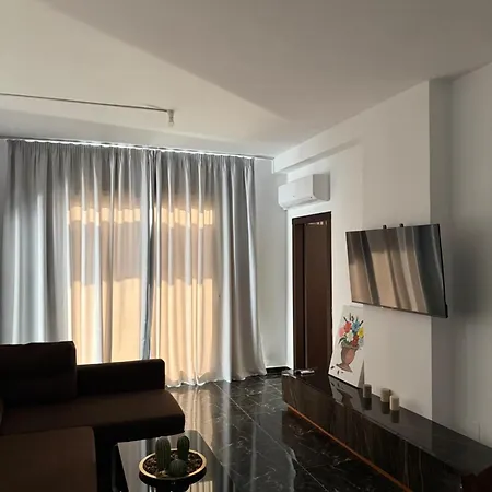 Maxi Room-3