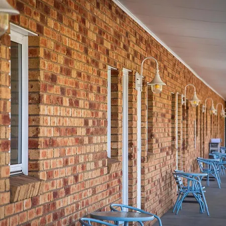 Tumbarumba Motel & Elms Restaurant-2
