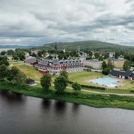 Grand Arctic Resort-2