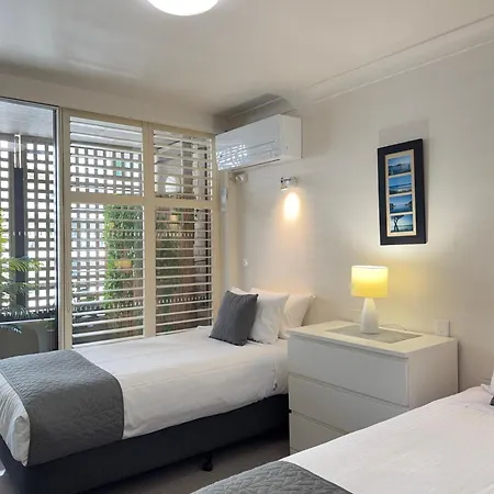 Manly Paradise Motel & Apartments-2