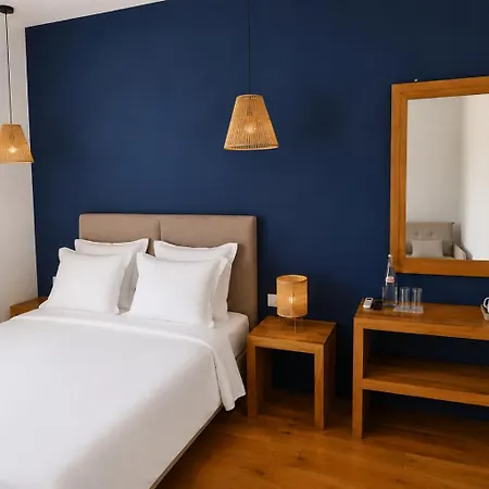 Hotel De La Mer-3