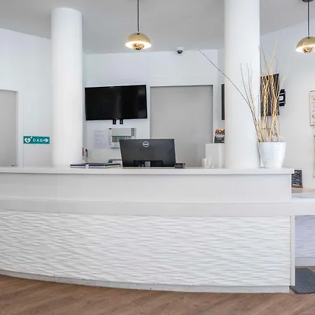 B&B HOTEL Marseille Centre La Timone-2