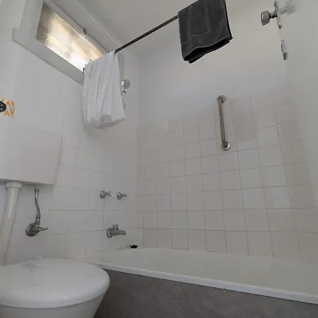 Swansea Motor Inn Tasmania-2