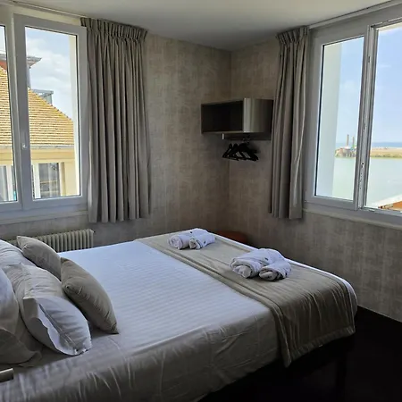 Hotel De La Marine-2