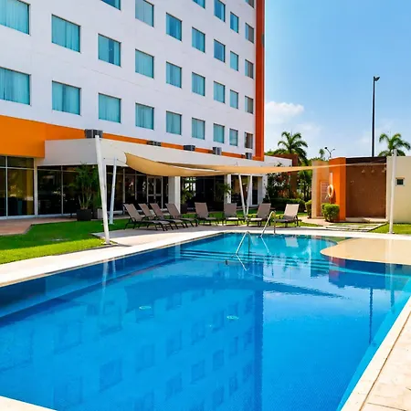 Hampton Inn & Suites By Hilton Paraiso-3