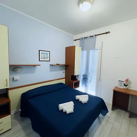 Nuovo hotel ANTHISA-3